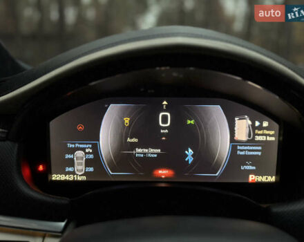 Серый Кадиллак ХТС, объемом двигателя 3.6 л и пробегом 229 тыс. км за 15900 $, фото 30 на Automoto.ua