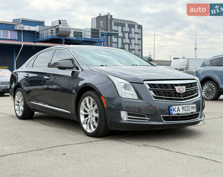 Серый Кадиллак ХТС, объемом двигателя 3.56 л и пробегом 178 тыс. км за 12000 $, фото 2 на Automoto.ua