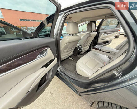 Серый Кадиллак ХТС, объемом двигателя 3.56 л и пробегом 178 тыс. км за 12000 $, фото 13 на Automoto.ua