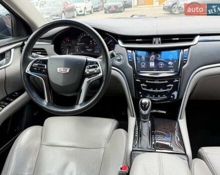 Серый Кадиллак ХТС, объемом двигателя 3.56 л и пробегом 178 тыс. км за 12000 $, фото 18 на Automoto.ua