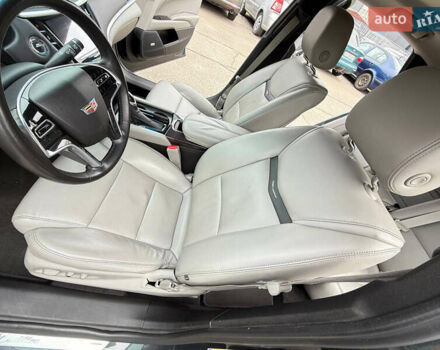 Серый Кадиллак ХТС, объемом двигателя 3.56 л и пробегом 178 тыс. км за 12000 $, фото 9 на Automoto.ua