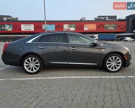 Серый Кадиллак ХТС, объемом двигателя 3.56 л и пробегом 135 тыс. км за 16200 $, фото 5 на Automoto.ua