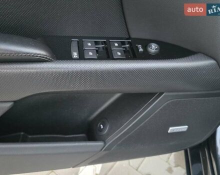 Серый Кадиллак ХТС, объемом двигателя 3.56 л и пробегом 135 тыс. км за 16200 $, фото 13 на Automoto.ua