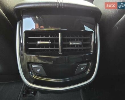 Серый Кадиллак ХТС, объемом двигателя 3.56 л и пробегом 135 тыс. км за 16200 $, фото 36 на Automoto.ua