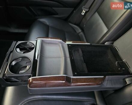 Серый Кадиллак ХТС, объемом двигателя 3.56 л и пробегом 135 тыс. км за 16200 $, фото 38 на Automoto.ua