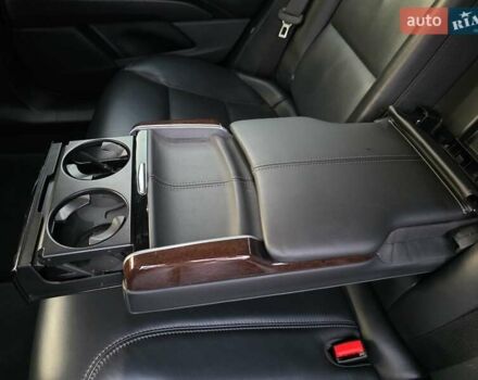 Серый Кадиллак ХТС, объемом двигателя 3.56 л и пробегом 135 тыс. км за 16200 $, фото 37 на Automoto.ua