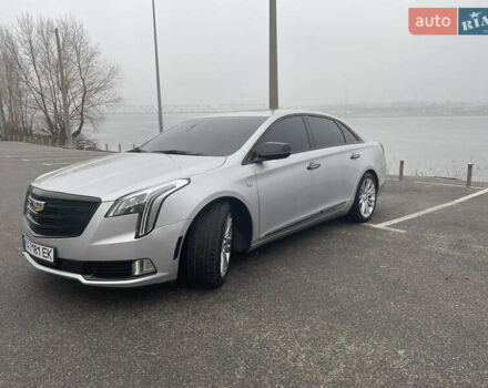 Сірий Каділак ХТС, об'ємом двигуна 3.6 л та пробігом 68 тис. км за 23400 $, фото 9 на Automoto.ua
