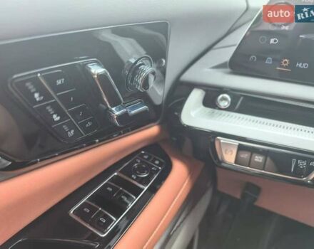 Серый Кадиллак  Optiq, объемом двигателя 0 л и пробегом 13 тыс. км за 34900 $, фото 7 на Automoto.ua