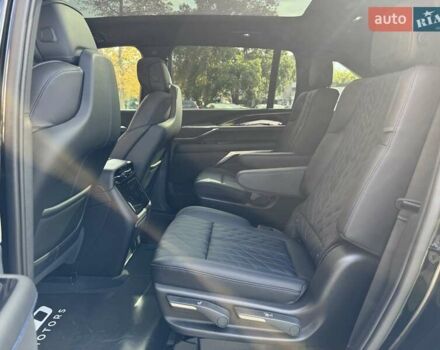 Чорний Каділак Escalade IQ, об'ємом двигуна 0 л та пробігом 1 тис. км за 155000 $, фото 39 на Automoto.ua