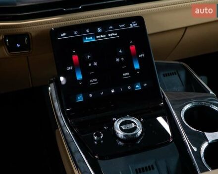 Чорний Каділак Escalade IQ, об'ємом двигуна 0 л та пробігом 1 тис. км за 169000 $, фото 33 на Automoto.ua