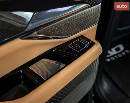 Чорний Каділак Escalade IQ, об'ємом двигуна 0 л та пробігом 1 тис. км за 169000 $, фото 52 на Automoto.ua