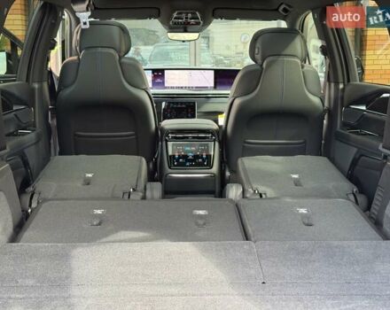 Чорний Каділак Escalade IQ, об'ємом двигуна 0 л та пробігом 1 тис. км за 155000 $, фото 8 на Automoto.ua