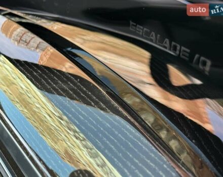 Чорний Каділак Escalade IQ, об'ємом двигуна 0 л та пробігом 1 тис. км за 155000 $, фото 36 на Automoto.ua