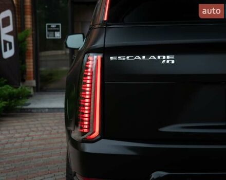 Чорний Каділак Escalade IQ, об'ємом двигуна 0 л та пробігом 1 тис. км за 169000 $, фото 7 на Automoto.ua
