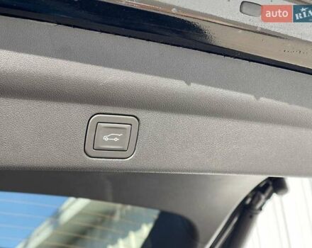 Чорний Каділак Escalade IQ, об'ємом двигуна 0 л та пробігом 2 тис. км за 158000 $, фото 20 на Automoto.ua