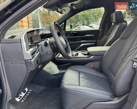 Чорний Каділак Escalade IQ, об'ємом двигуна 0 л та пробігом 1 тис. км за 155000 $, фото 19 на Automoto.ua