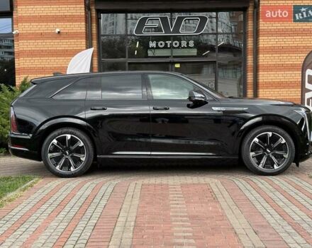 Чорний Каділак Escalade IQ, об'ємом двигуна 0 л та пробігом 1 тис. км за 155000 $, фото 11 на Automoto.ua