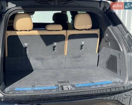 Чорний Каділак Escalade IQ, об'ємом двигуна 0 л та пробігом 2 тис. км за 158000 $, фото 18 на Automoto.ua