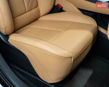 Чорний Каділак Escalade IQ, об'ємом двигуна 0 л та пробігом 1 тис. км за 169000 $, фото 47 на Automoto.ua