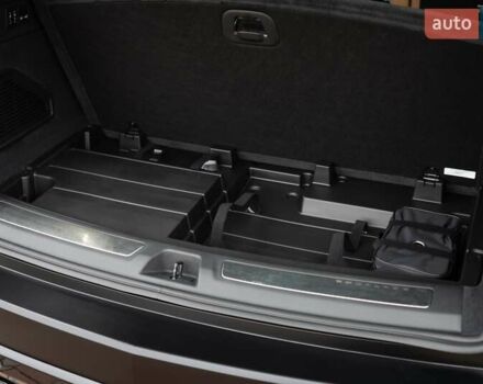 Чорний Каділак Escalade IQ, об'ємом двигуна 0 л та пробігом 1 тис. км за 169000 $, фото 63 на Automoto.ua