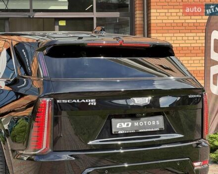 Чорний Каділак Escalade IQ, об'ємом двигуна 0 л та пробігом 1 тис. км за 155000 $, фото 4 на Automoto.ua