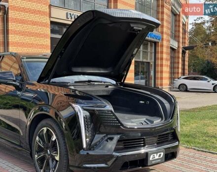 Чорний Каділак Escalade IQ, об'ємом двигуна 0 л та пробігом 1 тис. км за 155000 $, фото 16 на Automoto.ua