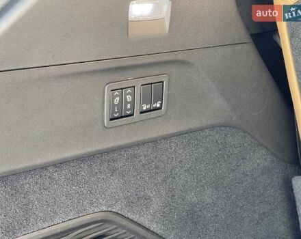 Чорний Каділак Escalade IQ, об'ємом двигуна 0 л та пробігом 2 тис. км за 158000 $, фото 19 на Automoto.ua