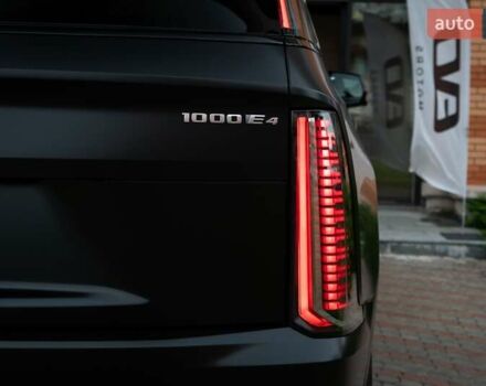 Чорний Каділак Escalade IQ, об'ємом двигуна 0 л та пробігом 1 тис. км за 169000 $, фото 11 на Automoto.ua