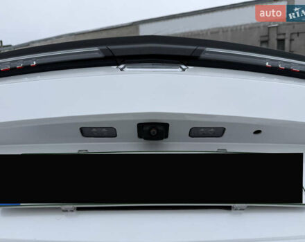 Белый Кадиллак Lyriq, объемом двигателя 0 л и пробегом 24 тыс. км за 57000 $, фото 11 на Automoto.ua