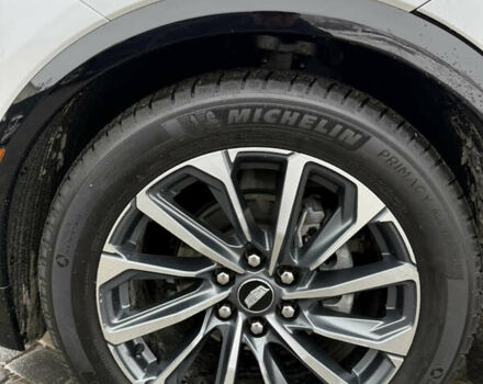 Белый Кадиллак Lyriq, объемом двигателя 0 л и пробегом 24 тыс. км за 57000 $, фото 10 на Automoto.ua