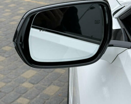 Белый Кадиллак Lyriq, объемом двигателя 0 л и пробегом 24 тыс. км за 57000 $, фото 33 на Automoto.ua