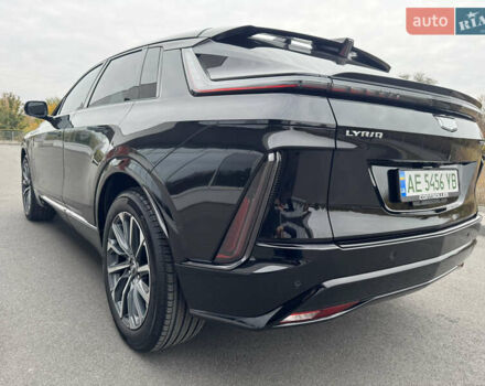 Кадиллак Lyriq 2023 в Днепре (Днепропетровске) на Automoto.ua Черный Кадиллак Lyriq, объемом двигателя 0 л и пробегом 15 тыс. км за 47000 $, фото 24 на Automoto.ua
