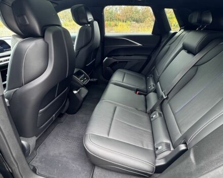 Черный Кадиллак Lyriq, объемом двигателя 0 л и пробегом 15 тыс. км за 1130 $, фото 22 на Automoto.ua