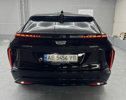 Черный Кадиллак Lyriq, объемом двигателя 0 л и пробегом 15 тыс. км за 1130 $, фото 1 на Automoto.ua