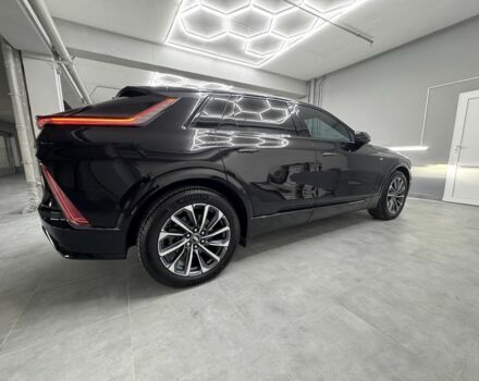 Черный Кадиллак Lyriq, объемом двигателя 0 л и пробегом 15 тыс. км за 1130 $, фото 5 на Automoto.ua