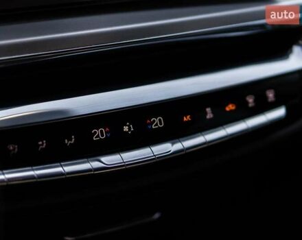 Черный Кадиллак Lyriq, объемом двигателя 0 л и пробегом 40 тыс. км за 39900 $, фото 20 на Automoto.ua