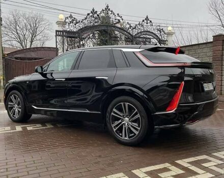 Черный Кадиллак Lyriq, объемом двигателя 0 л и пробегом 18 тыс. км за 44000 $, фото 3 на Automoto.ua
