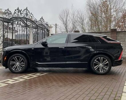 Черный Кадиллак Lyriq, объемом двигателя 0 л и пробегом 18 тыс. км за 44000 $, фото 2 на Automoto.ua