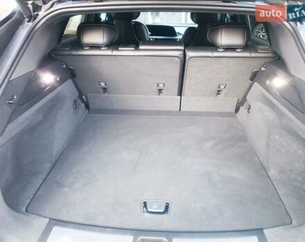 Черный Кадиллак Lyriq, объемом двигателя 0 л и пробегом 19 тыс. км за 37499 $, фото 4 на Automoto.ua