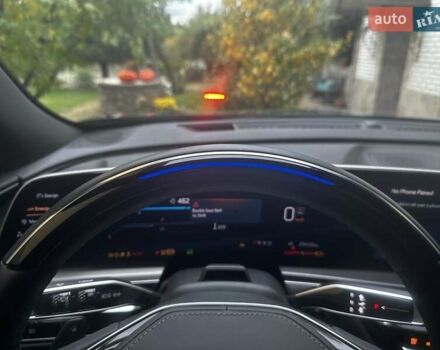 Чорний Каділак Lyriq, об'ємом двигуна 0 л та пробігом 23 тис. км за 49990 $, фото 6 на Automoto.ua