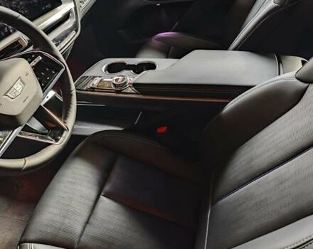 Черный Кадиллак Lyriq, объемом двигателя 0 л и пробегом 12 тыс. км за 41000 $, фото 8 на Automoto.ua