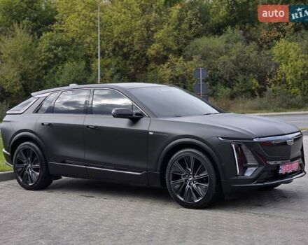 Черный Кадиллак Lyriq, объемом двигателя 0 л и пробегом 6 тыс. км за 59999 $, фото 4 на Automoto.ua