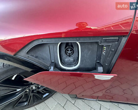 Червоний Каділак Lyriq, об'ємом двигуна 0 л та пробігом 7 тис. км за 49999 $, фото 19 на Automoto.ua