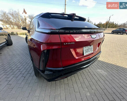 Червоний Каділак Lyriq, об'ємом двигуна 0 л та пробігом 7 тис. км за 49999 $, фото 14 на Automoto.ua