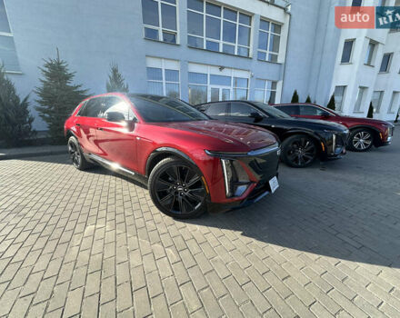 Червоний Каділак Lyriq, об'ємом двигуна 0 л та пробігом 7 тис. км за 49999 $, фото 4 на Automoto.ua