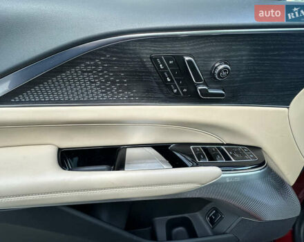 Червоний Каділак Lyriq, об'ємом двигуна 0 л та пробігом 7 тис. км за 49999 $, фото 21 на Automoto.ua