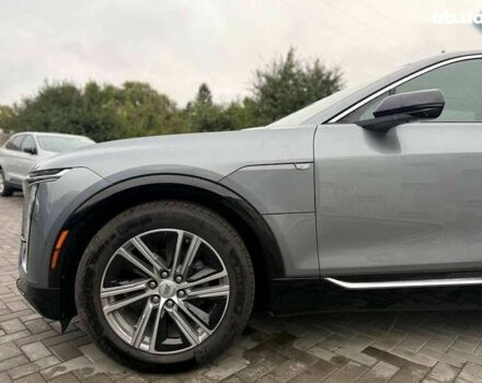 Кадиллак Lyriq 2022 в Луцке на Automoto.ua Кадиллак Lyriq, объемом двигателя 0 л и пробегом 28 тыс. км за 26500 $, фото 3 на Automoto.ua