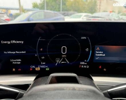 Кадиллак Lyriq 2022 в Луцке на Automoto.ua Кадиллак Lyriq, объемом двигателя 0 л и пробегом 28 тыс. км за 26500 $, фото 14 на Automoto.ua