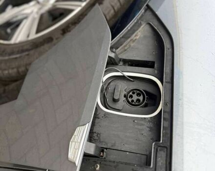 Кадиллак Lyriq 2022 в Луцке на Automoto.ua Кадиллак Lyriq, объемом двигателя 0 л и пробегом 28 тыс. км за 26500 $, фото 2 на Automoto.ua