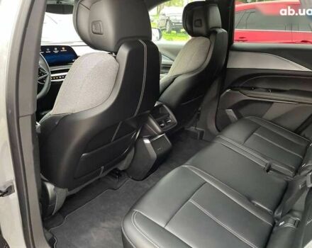 Кадиллак Lyriq, объемом двигателя 0 л и пробегом 10 тыс. км за 45500 $, фото 7 на Automoto.ua